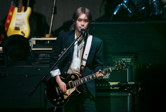 밴드 엑스디너리 히어로즈가 서울 송파구 잠실실내체육관에서 'Xdinary Heroes 'Beautiful Mind' World Tour FINALE in SEOUL'('뷰티풀 마인드' 월드투어 피날레 인 서울)을 통해 팬들을 만나고 있다. [사진=JYP엔터테인먼트]