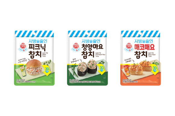 오뚜기 라이트앤조이 '지방을 줄인 파우치참치' 3종. [사진=오뚜기]