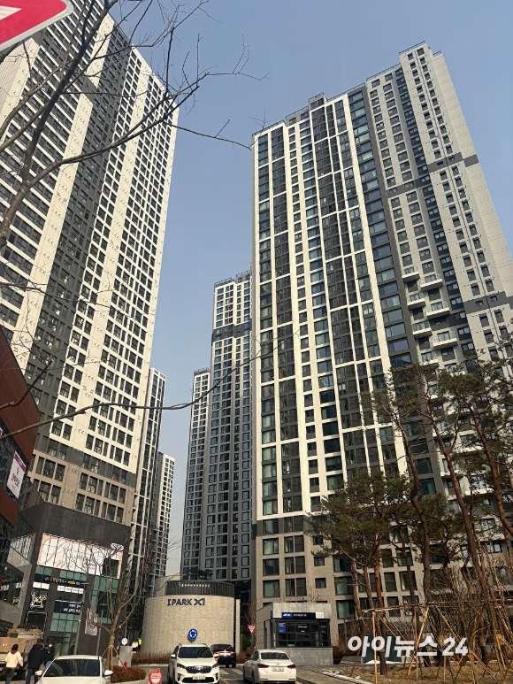 서울 동대문구 이문동 '이문아이파크자이' 단지 모습. [사진=김민지 기자]