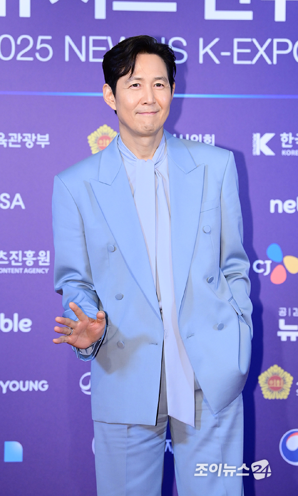 배우 이정재가 28일 오후 서울 소공동 롯데호텔에서 열린 '2025 NEWSIS 한류엑스포'에 참석하고 있다. [사진=정소희 기자]