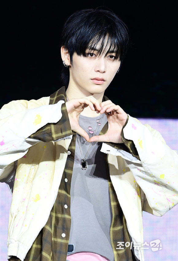 그룹 보이넥스트도어 태산이 20일 오후 서울 강서구 KBS아레나에서 열린 보이넥스트도어(BOYNEXTDOOR) 새 앨범 '디 액션'(The Action) 쇼케이스에 참석하고 있다. [사진=정소희 기자]