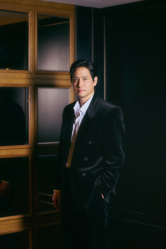 배우 박해준이 영화 '휴민트' 인터뷰에 앞서 포즈를 취하고 있다. [사진=NEW]