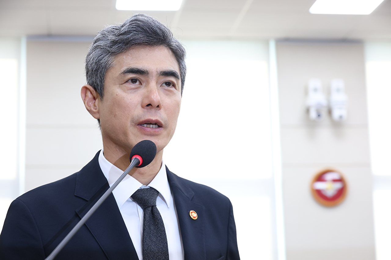강신철 국방부 장관 29일 국회에서 열린 국방위원회 DMZ 지뢰 추정 폭발사고 현안 질의에서 발언하고 있다. 2026.9.29 [사진=연합뉴스]