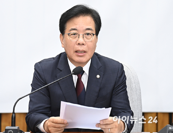 송언석 국민의힘 비상대책위원장 겸 원내대표가 5일 오전 서울 여의도 국회에서 열린 원내대책회의에서 발언하고 있다. [사진=곽영래 기자]