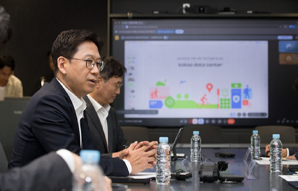 배경훈 과학기술정보통신부 장관이 29일 오후 경기도 카카오 데이터센터 안산에서 열린 간담회에서 발언하고 있다. [사진=과학기술정보통신부]