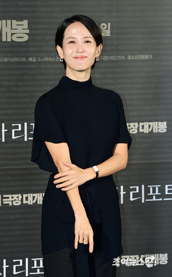 배우 조여정이 12일 오전 서울 용산구 CGV 용산아이파크몰에서 열린 영화 '살인자 리포트'(감독 조영준) 제작보고회에 참석하고 있다. [사진=정소희 기자]