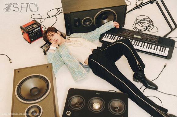 그룹 틴탑 니엘 신보 '포슈어' '라이프' 버전 콘셉트 포토 [사진=티오피미디어]