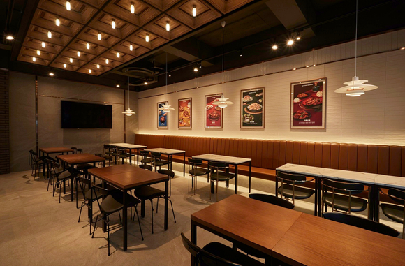 교촌치킨 망원2동점 내부 전경 [사진=교촌에프앤비]