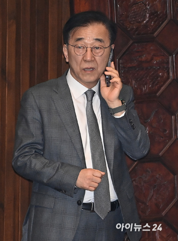 김윤덕 국토교통부 장관이 3일 국회 본회의에 출석하고 있다. [사진=곽영래 기자]