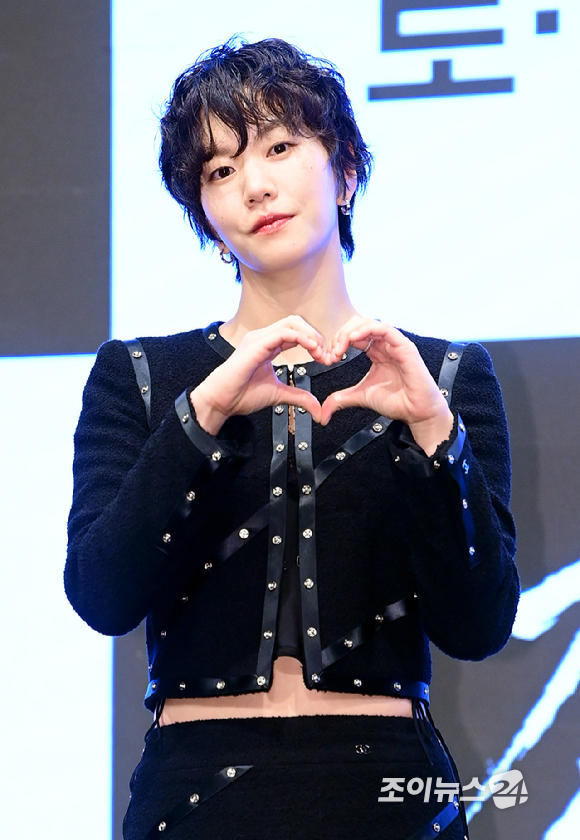 배우 이설이 1일 오후 서울 구로구 신도림동 더세인트에서 열린 KBS 2TV 새 토일 미니시리즈 '결혼의 완성' 제작발표회에 참석하고 있다. [사진=정소희 기자]