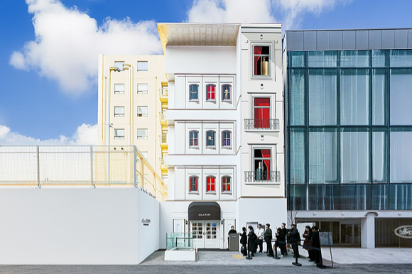 서울 성수동 쿠팡 알럭스 체험형 럭셔리 팝업 &lsquo;살롱 드 알럭스'. [사진=쿠팡]