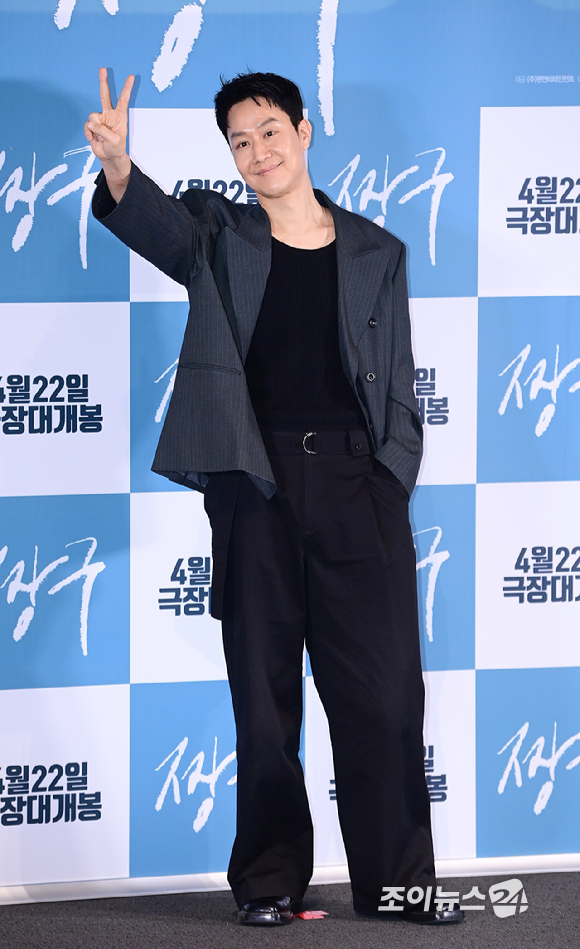 배우 정우가 16일 서울 CGV 용산아이파크몰에서 열린 영화 '짱구'(정우&middot;오성호 공동 연출) 언론시사회에 참석하고 있다. [사진=정소희 기자]