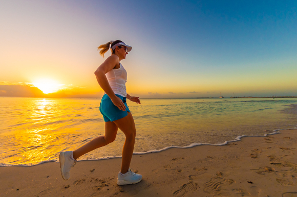 모두투어는 러닝 박람회 '2026 인사이더런W'에 참가, 해외 마라톤 대회와 러닝 여행을 결합한 '런트립' 상품을 선보인다. [사진=모두투어]