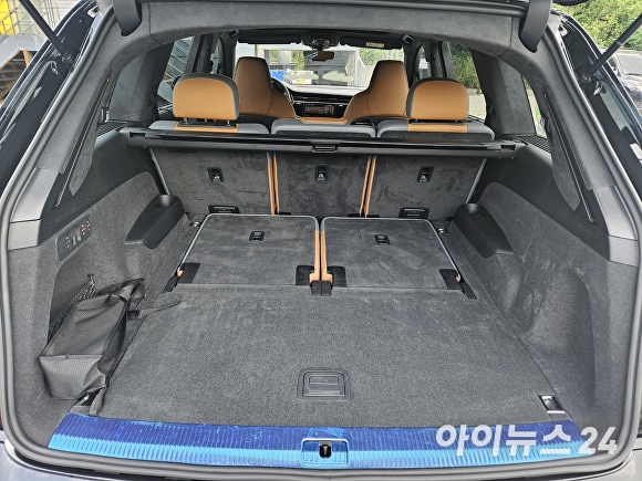 아우디 Q7 50 TDI 콰트로 트렁크. [사진=홍성효 기자]