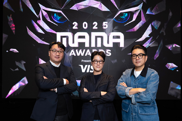 양자경, &apos;MAMA AWARDS&apos; 시상자 출격 &quot;K팝과 의미 있는 만남&quot;