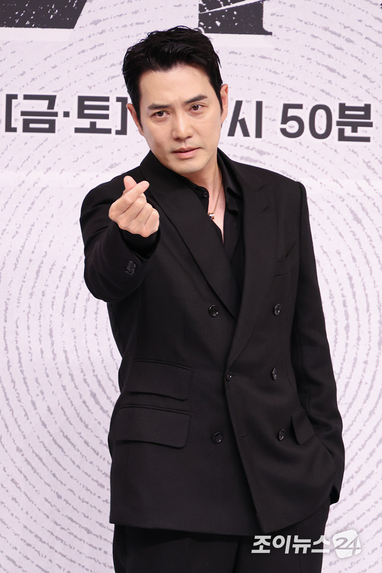 배우 주상욱이 25일 오후 서울 양천구 목동 SBS에서 진행된 SBS 새 금토드라마 '김부장' 제작발표회에 참석해 포즈를 취하고 있다. [사진=문수지 기자]