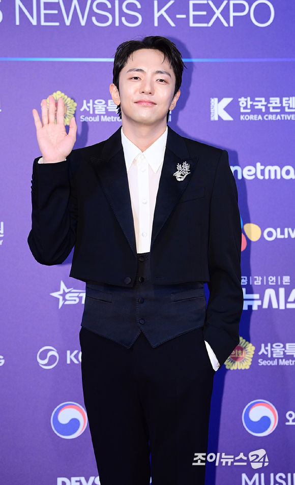'어쩌다 해피엔딩' 박천휴 작가가 28일 오후 서울 소공동 롯데호텔에서 열린 '2025 NEWSIS 한류엑스포'에 참석하고 있다. [사진=정소희 기자]
