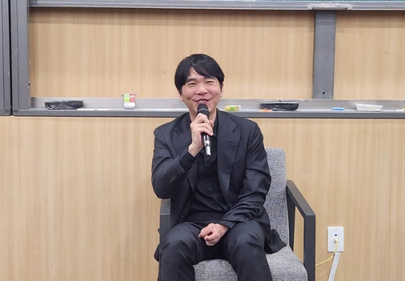 '알파고 10년' 이세돌 "AI는 그냥 신이다"