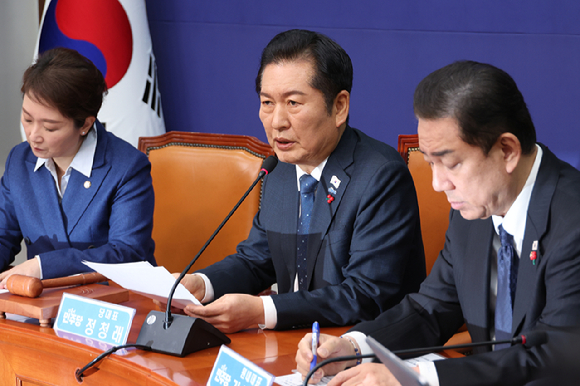 더불어민주당 정청래 대표가 5일 서울 여의도 국회에서 열린 최고위원회의에서 발언하고 있다. 2025.12.5 [사진=연합뉴스]