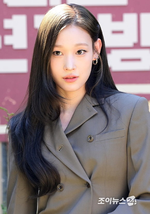 [포토] '신세계 장녀' 올데프 애니, 가을 분위기 여신