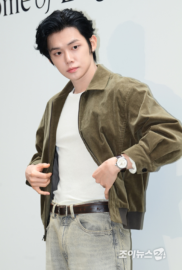 투모로우바이투게더(TXT) 연준이 29일 오후 서울 강남구 청담 Villa 15에서 열린 론진 마스터 컬렉션 론칭 이벤트 행사에 참석하고 있다. [사진=정소희 기자]