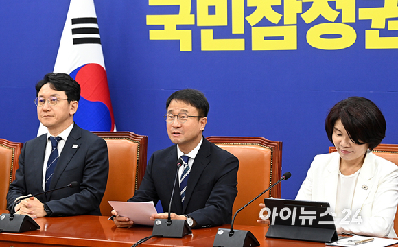 한병도 당대표 직무대행 겸 원내대표가 2일 서울 여의도 국회에서 열린 정책조정회의에서 발언하고 있다. [사진=곽영래 기자]
