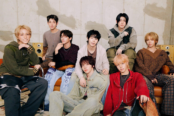 [오늘컴백] 아홉, 완전함 향한 새 여정…&apos;The Passage&apos;