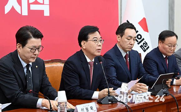 송언석 국민의힘 원내대표가 26일 서울 여의도 국회에서 열린 최고위원회의에서 발언하고 있다. [사진=곽영래 기자]