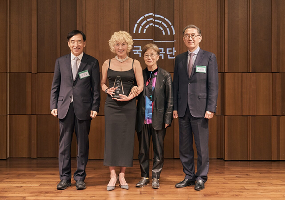 연극 &apos;헤다가블러&apos;x이혜영, &apos;국립극단 후원회 어워즈&apos; 작품·배우상