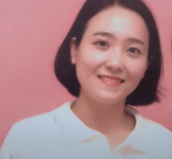 한국인 20대 여성이 일본 여행 중 열사병 치료를 받은 뒤 한 달 가까이 행방불명 상태다. 사진은 해당 여성. [사진=유튜브 @후지TV]