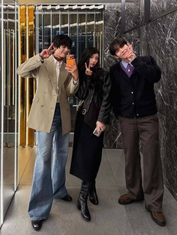 박보검 수지 뷔 [사진=박보검 SNS]