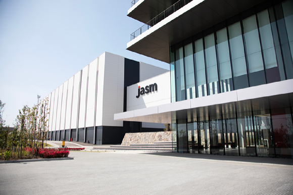 TSMC 공장내에서 반도체 공정이 진행되는 모습. [사진=TSMC]
