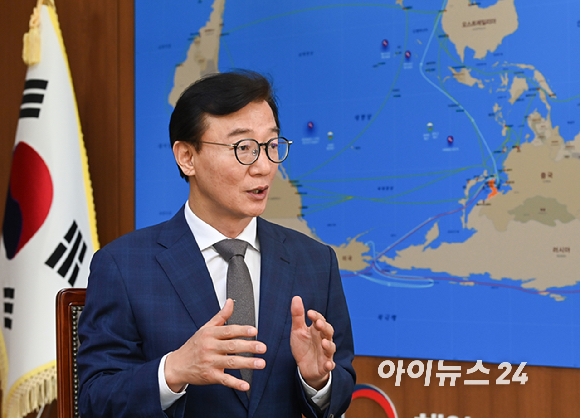 전재수 해양수산부 장관이 지난 9월 29일 정부세종청사에서 아이뉴스24와 인터뷰를 하고 있다. 2025.09.29 [사진=곽영래 기자]