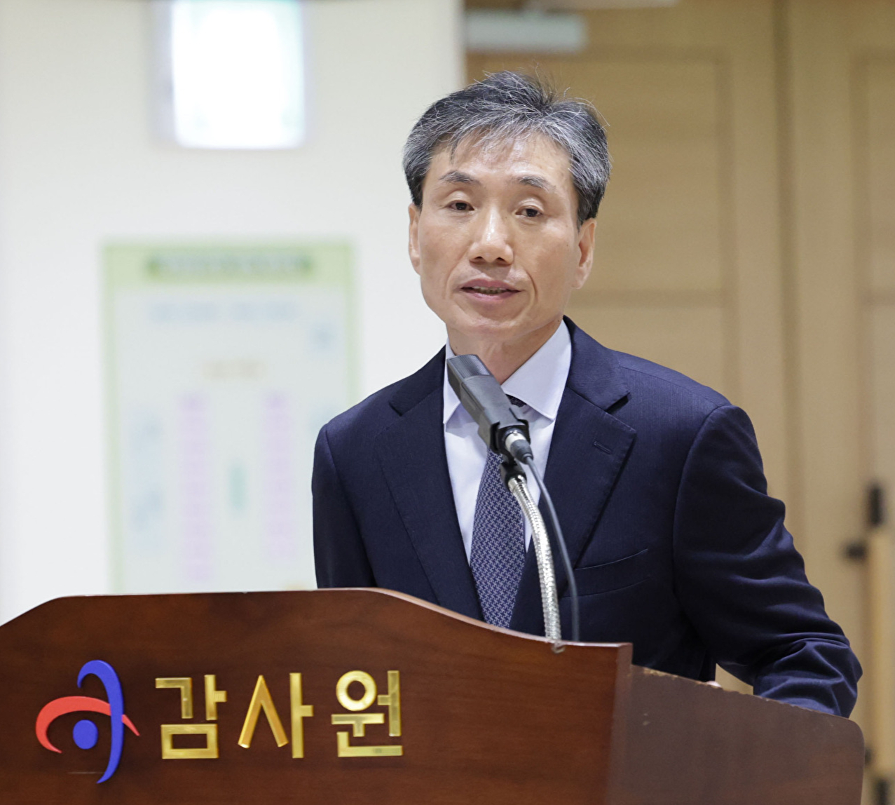 김영신 감사위원이 12일 서울 종로구 감사원에서 열린 국회 법제사법위원회 국정감사에 출석해 의원 질의에 답변하고 있다. 2026.10.12 [사진=연합뉴스]