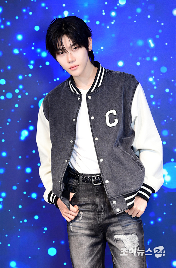 그룹 클로즈 유어 아이즈(CLOSE YOUR EYES)가 서울 성동구 성수동에 위치한 케이팝 체험 아카데미 케이팝아케이드에서 진행된 조이뉴스24와의 인터뷰에 앞서 포즈를 취하고 있다. [사진=정소희 기자]