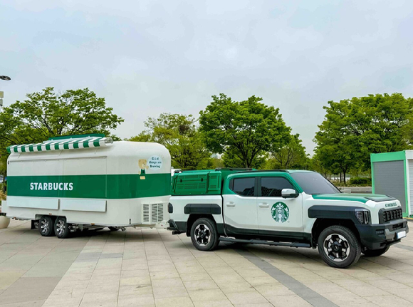 롯데GRS가 22일 '지구의 날'을 맞아 임직원과 고객을 대상으로 에너지 절약 및 플라스틱 사용 줄이기 인식제고 캠페인을 전개한다. [사진=롯데GRS]