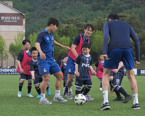 켄싱턴리조트 가평 '어린이 축구왕' 대표 이미지. [사진=이랜드파크 켄싱턴리조트]