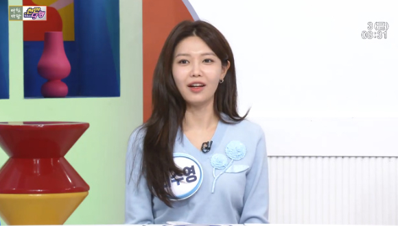 소녀시대 수영이 KBS '아침마당'에 출연해 대화를 나누고 있다. [사진=KBS 방송화면 캡처]