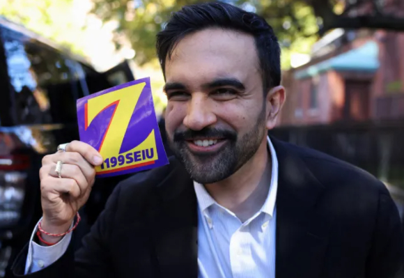 조란 맘다니 신임 뉴욕시장이 당선된 소감을 밝히고 있다. [사진=AFP/연합뉴스]