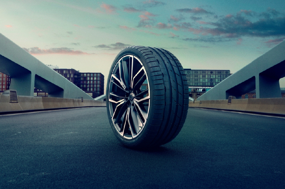 한국타이어 스포츠 타이어 벤투스 S1 에보3. [사진=한국타이어]