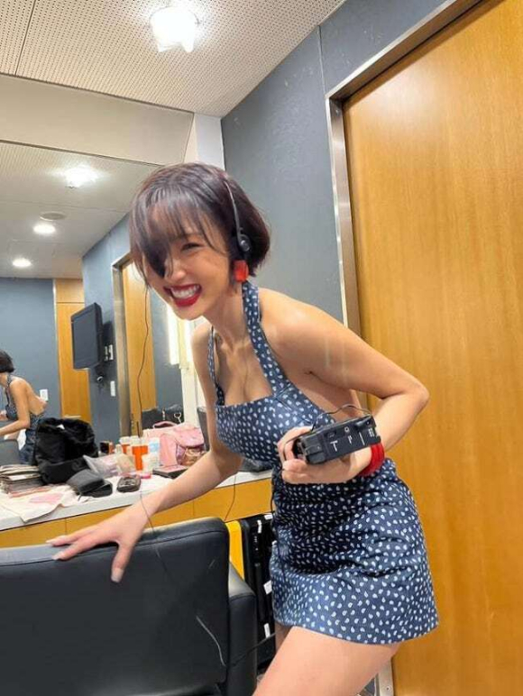 화사 [사진=화사 SNS]