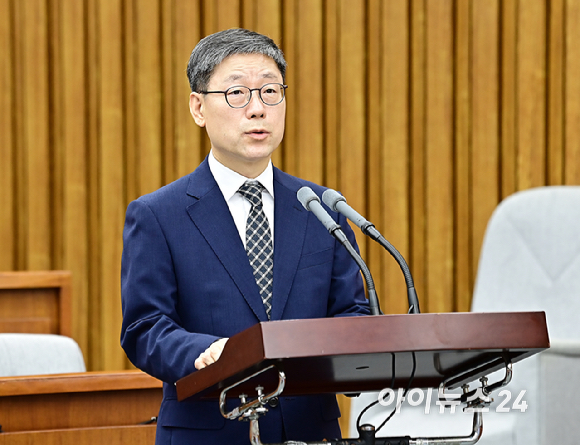 노경필 대법관 후보자가 22일 서울 여의도 국회에서 열린 인사청문회에서 모두발언을 하고 있다. [사진=곽영래 기자]