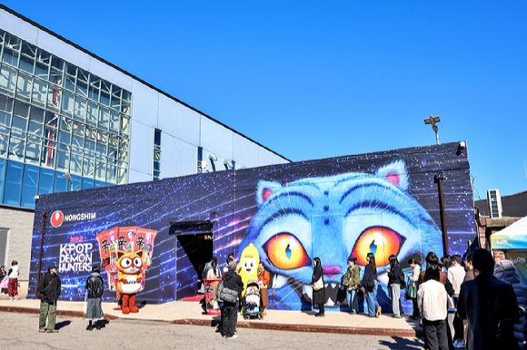 농심이 16일(현지시간 기준) 미국 뉴욕에서 한인창업자연합(UKF)이 주최하는 'KOOM 2025' 행사에 참가했다. [사진=농심]