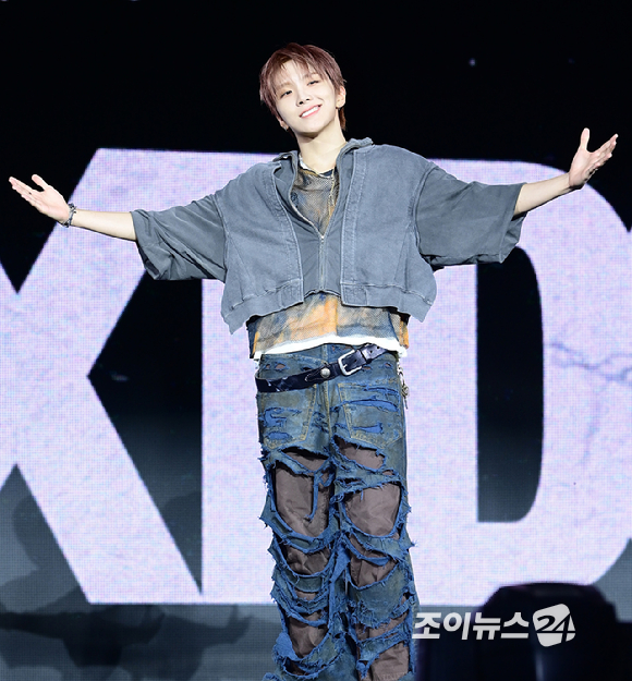 그룹 보이넥스트도어 운학이가 20일 오후 서울 강서구 KBS아레나에서 열린 보이넥스트도어(BOYNEXTDOOR) 새 앨범 '디 액션'(The Action) 쇼케이스에 참석하고 있다. [사진=정소희 기자]