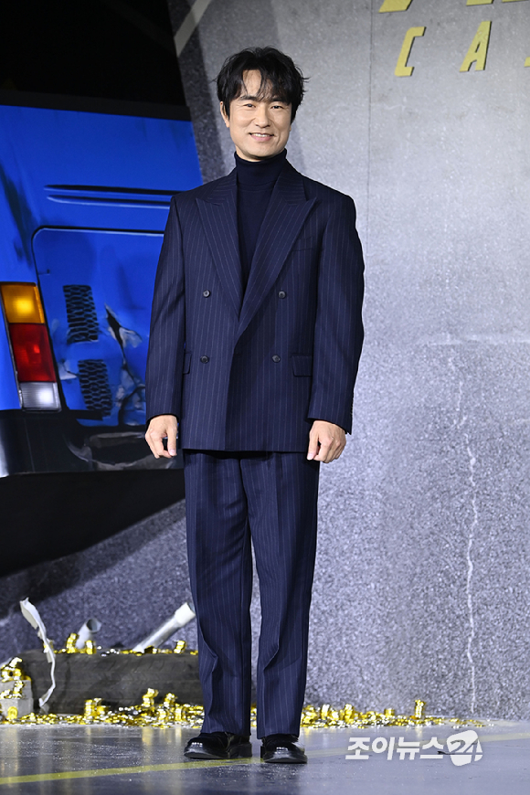 배우 김병철이 22일 오전 서울 강남구 삼성동 웨스틴 서울 파르나스에서 열린 넷플릭스 시리즈 '캐셔로' 제작발표회에 참석해 포즈를 취하고 있다. [사진=문수지 기자]