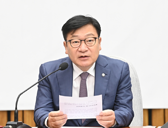 정점식 국민의힘 원내대표가 4일 서울 여의도 국회에서 열린 원내대책회의에서 발언하고 있다. [사진=곽영래 기자]