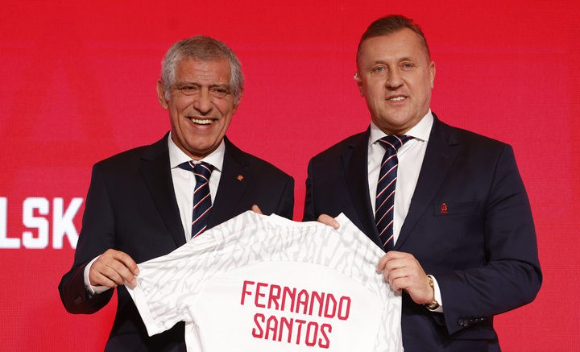 페르난두 산투스 전 포르투갈축구대표팀 감독(왼쪽)이 새로운 폴란드대표팀 사령탑 자리에 올랐다. [사진=뉴시스]