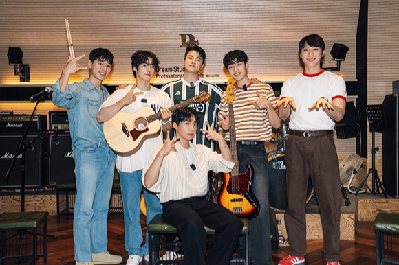 콩알탄의 첫 합주가 공개되는 가운데 정세운이 지원군으로 출연한다. [사진=킹콩 by 스타쉽]