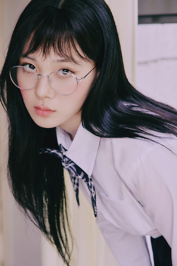 비비 콘셉트 포토 [사진=필굿뮤직]