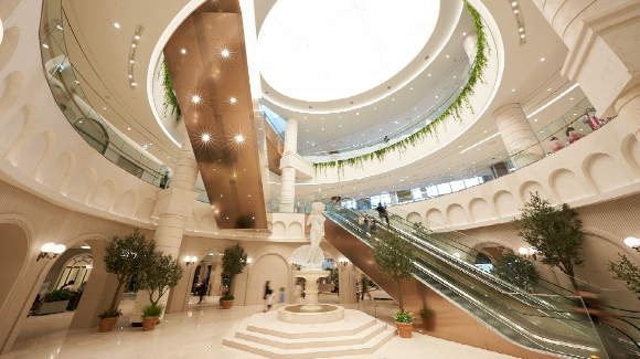 롯데백화점 동탄점 내부 모습. [사진=롯데백화점]